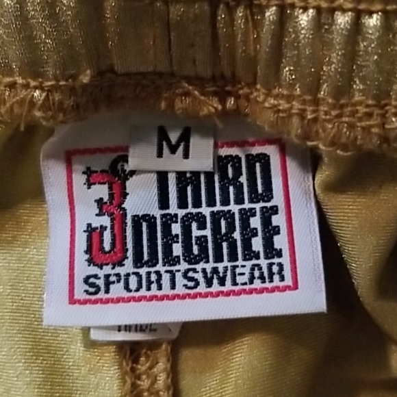 NWOT 3°Gold Metallic 3' Festival Sport Shorts - Picture 6 of 7